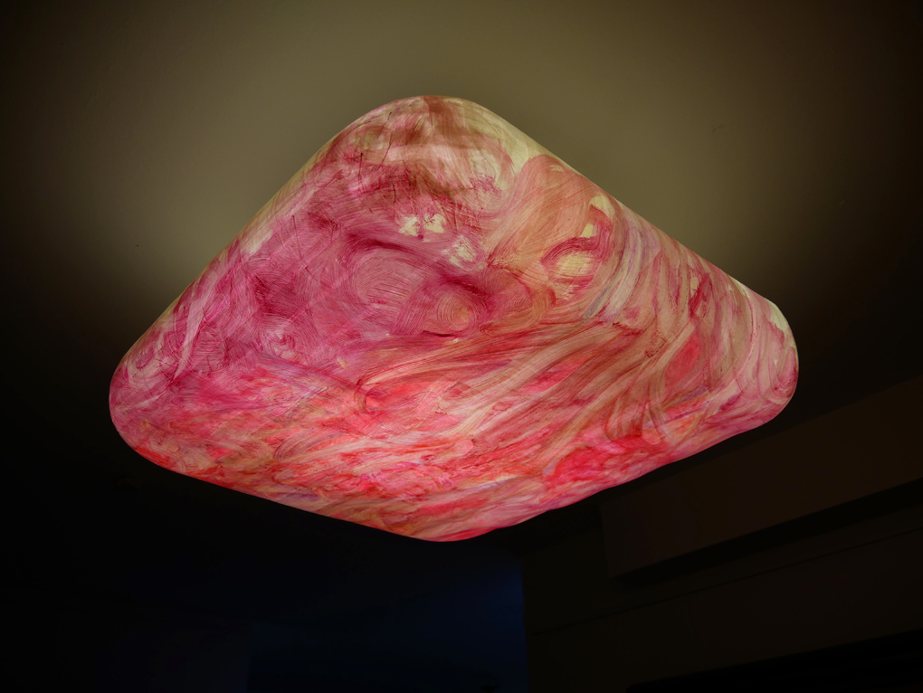 Decken-Leuchtobjekt – Ölfarbe auf Papier, 84 x 84 x 23 cm I 2023